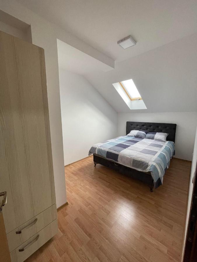 Despot Apartmani Mladenovac Buitenkant foto